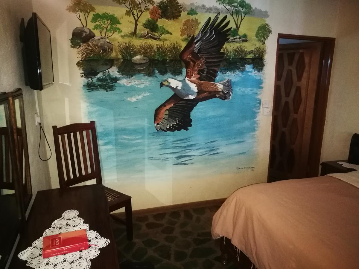Parrot Lodge Bulawayo Exterior foto