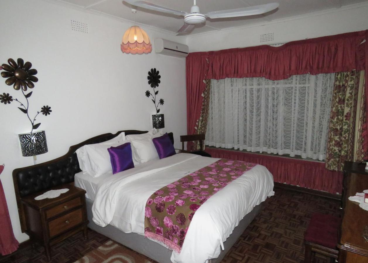 Parrot Lodge Bulawayo Exterior foto